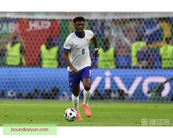 楚阿梅尼成长轨迹对比同龄球员表现稳健